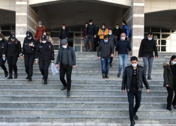 Çıplak arama iddialarının hedefi olan Uşak Emniyeti’nden Gergerlioğlu hakkında suç duyurusu