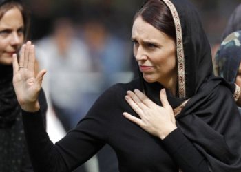 Yeni Zelanda Başbakanı Ardern’den 51 Müslümanın öldüğü Christchurch saldırısıyla ilgili özür