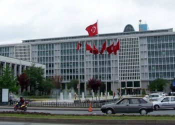 İmamoğlu, AKP dönemi yolsuzluk dosyalarını açıyor