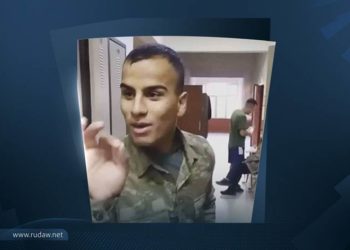 Kürtçe şarkı söyleyen askere soruşturma!