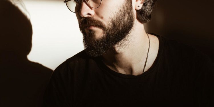 Hayrettin Karaman’dan Müslüman erkekte ‘küpe’ fetvası