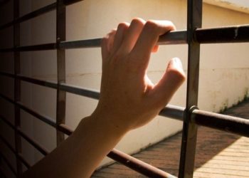 Polis eşi Sümeyye Aksoy için cezaevi işkenceye dönüştü, oğlu Gergerlioğlu ve Tanrıkulu’dan yardım istedi