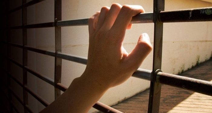 Polis eşi Sümeyye Aksoy için cezaevi işkenceye dönüştü, oğlu Gergerlioğlu ve Tanrıkulu’dan yardım istedi