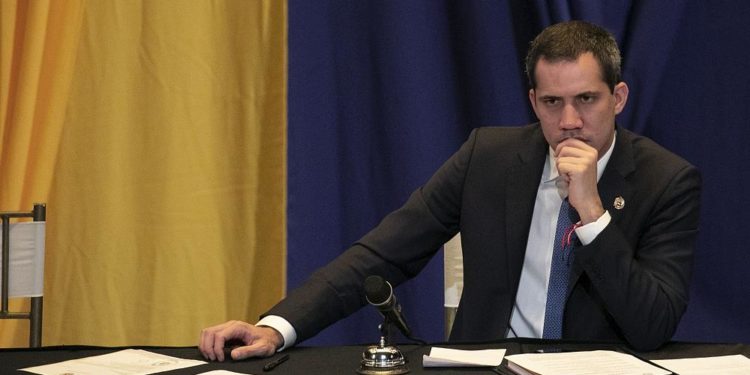 AB artık Venezuela’da muhalif lider Guaido’yu ‘meşru devlet başkanı’ olarak tanımıyor