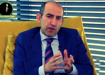 Rektör bey diyeceksiniz!