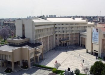 3 yıl önce 5 milyon lira harcanan hükümet konağı yıkılacak