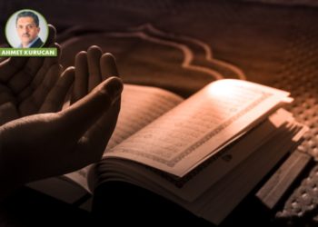 Hapishaneden bir soru: Kur’an okunurken dinlemek farz mı?