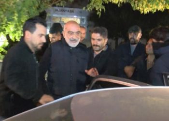Ahmet Altan: ‘100 yıllık siyasi anlayış çöküyor ülkede; gençlere uyumlanamayan yok olacak’