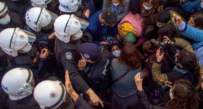 Rejimin hapsetme silahı: İltisak terörü