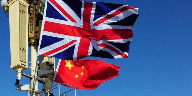 AB ve ABD’den sonra İngiltere de Çin’in Uygurlara yaptığı baskı nedeniyle yaptırım kararı aldı