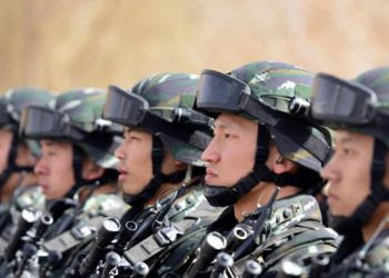 Çin, yüksek kamu borcu ve pandemiye rağmen 2021’de savunmaya 210 milyar dolar ayıracak