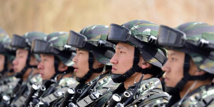 Çin, yüksek kamu borcu ve pandemiye rağmen 2021’de savunmaya 210 milyar dolar ayıracak