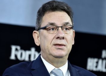 Pfizer CEO’su aşısı olmadığı için İsrail’e gidemedi