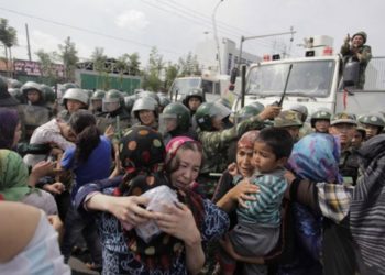 Çin Uygur çocukları ailelerinden ayırıp yetimhanelere gönderiyor