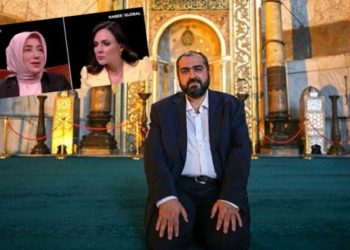 AKP’li Özlem Zengin ile Ayasofya Baş İmamı arasındaki ‘Herkes kendi işini yapmalı’ polemiği büyüyor