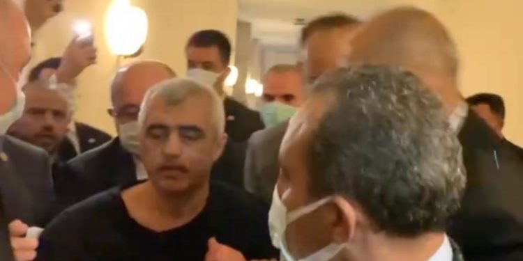 Gergerlioğlu Meclis’te gözaltına alındı: ‘Biz bu görüntüleri 90’larda da gördük’