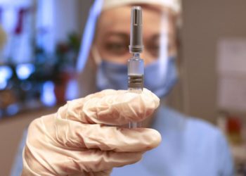 Çin aşısının etkinliği BioNTech’le karşılaştırıldı: Sonuç karamsar