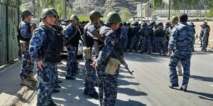 Kırgızistan-Tacikistan sınırında çatışma: 16 kişi hayatını kaybetti