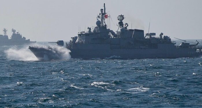 Sıkışan iktidarın imdadına 103 emekli amiral yetişti; AKP’lilerden art arda ‘Haddinizi bilin’ açıklaması