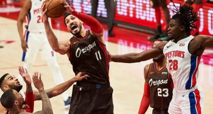 Enes Kanter’den NBA ve takım rekoru: 24 sayı, 30 ribaund