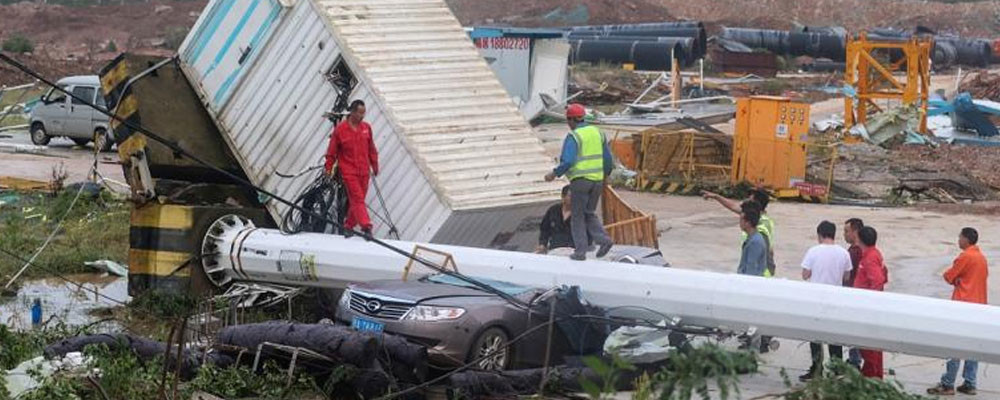 Çin'de çifte kasırga: En az 10 ölü, 367 yaralı