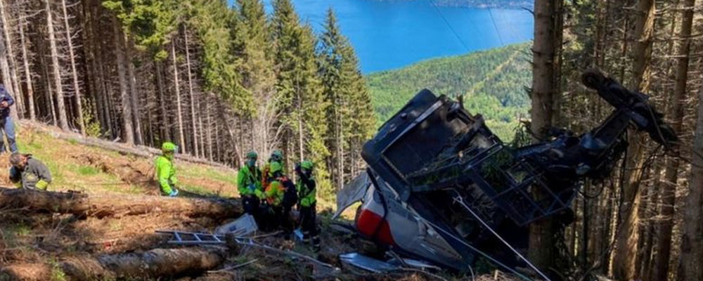 İtalya'da teleferik kazası: 14 ölü