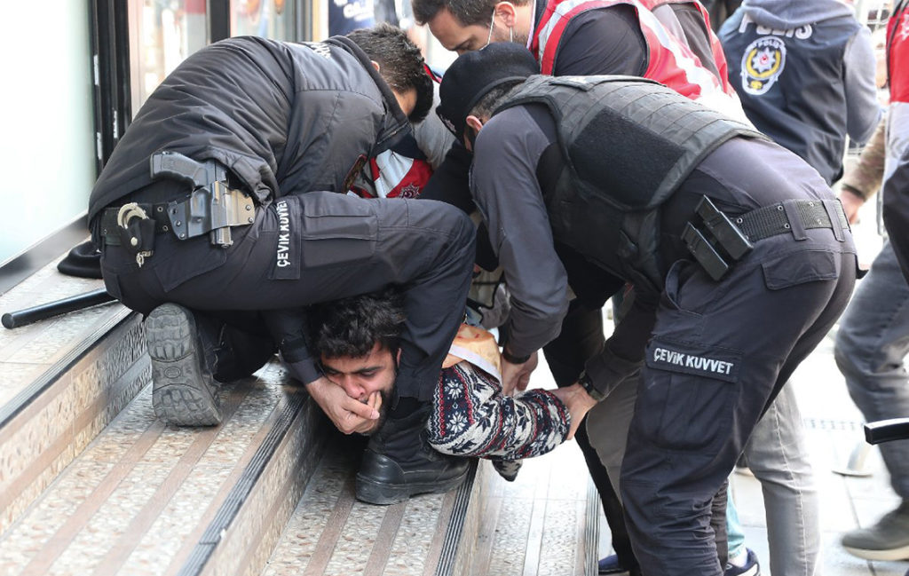 1 Mayıs’ta polis, gazetecileri bile engelledi: Genelge talimatı var!