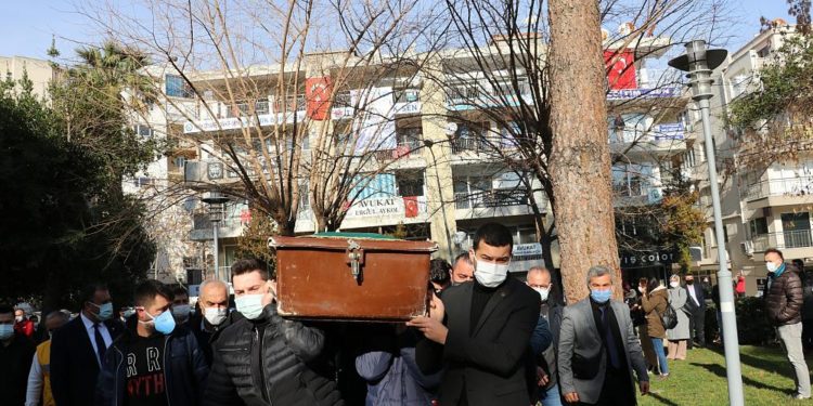 Türkiye’de 14 bin 497 kişinin Covid-19 testi pozitif çıktı, 278 kişi yaşamını yitirdi