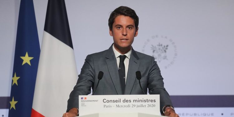 Covid-19: Fransa, İngiltere’den gelenlere zorunlu karantina uygulayacak