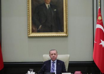 Erdoğan: Uygulanan tedbirlerle, salgın yeniden büyük ölçüde kontrol altına alındı
