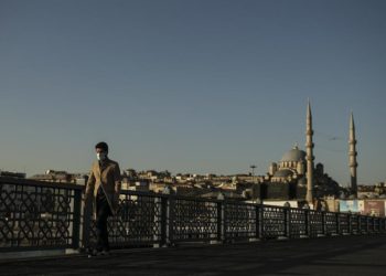 Türkiye’de son 24 saatte Covid-19’dan 236 kişi hayatını kaybetti