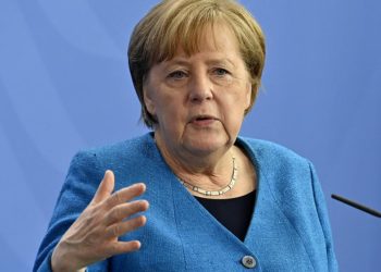 Merkel, Filistinli grup Hamas ile dolaylı temasta bulunulmasına sıcak baktığını açıkladı