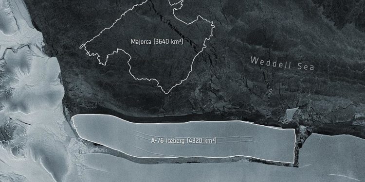 Antarktika’da dünyanın en büyük buzdağı koptu