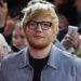 Ünlü İngiliz şarkıcı Ed Sheeran, çocukluğunun futbol kulübüne sponsor oldu