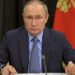 Putin: Rus aşıları, Kalaşnikof tüfeği kadar güvenilir