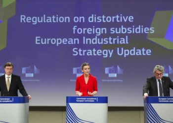 Avrupa Birliği, Çin’e bağımlılığını azaltmayı amaçlayan yeni sanayi stratejisini açıkladı