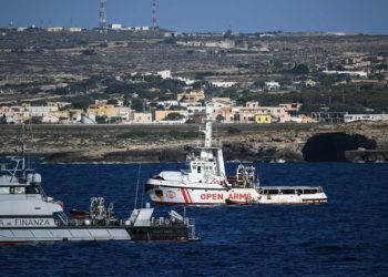Bir günde 400’ü aşkın göçmen Lampedusa adasına ayak bastı