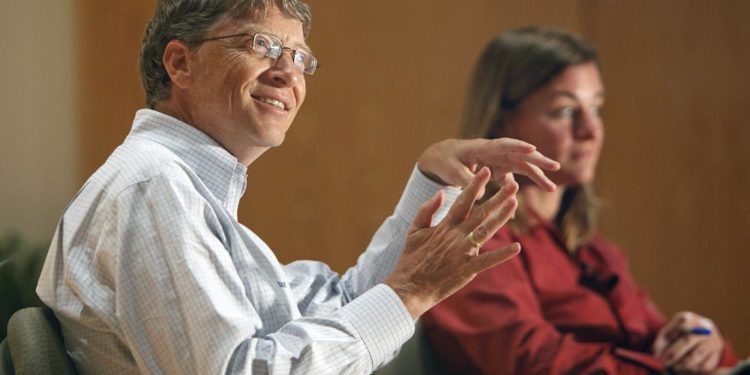 Microsoft, Bill Gates’in bir çalışanı ile olan ‘romantik ilişkisini’ araştırıyor
