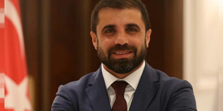 Bakan Soylu’nun danışmanı Ali Faik Hacıoğlu’dan Peker’e yanıt: Aracımı 877 bin TL’ye aldım