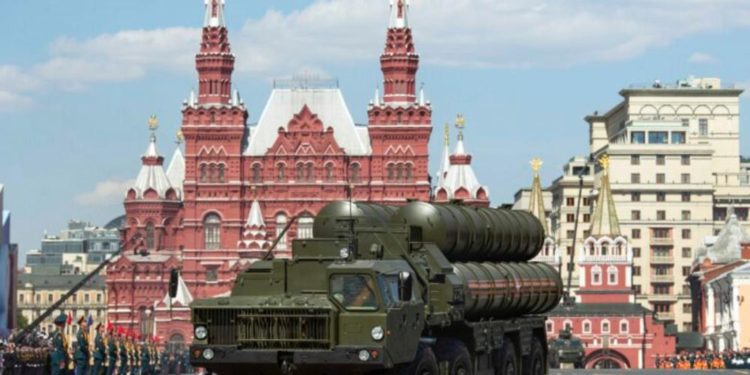 Rusya, Hindistan’a S-400 füzeleri vermeye başlayacak
