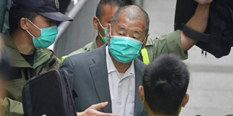 Hong Kong’da hapiste bulunan medya patronu Jimmy Lai’ye 14 ay yeni hapis cezası