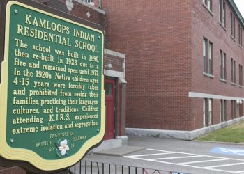 Kanada’da eski bir yatılı okulun bahçesinde 215 çocuğun cesedine ulaşıldı