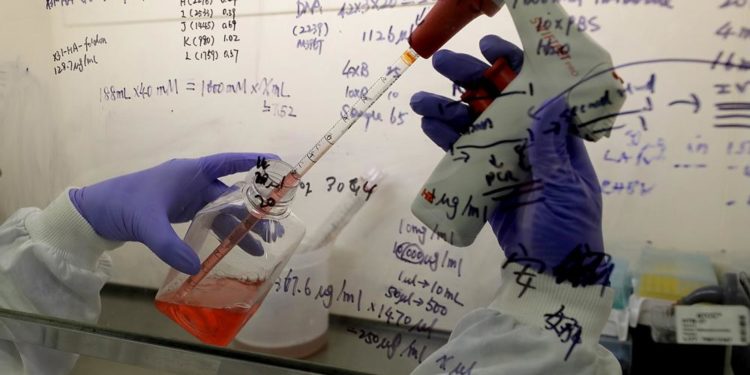 Covid-19 aşısında patent hakkı feragati: Hangi ülkeler bastırıyor? İlaç firmalarının argümanları ne?
