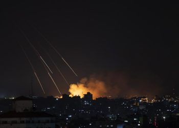 İsrail, Gazze sınırına asker yığınağını artırıyor, 9 bin yedek asker göreve çağrıldı