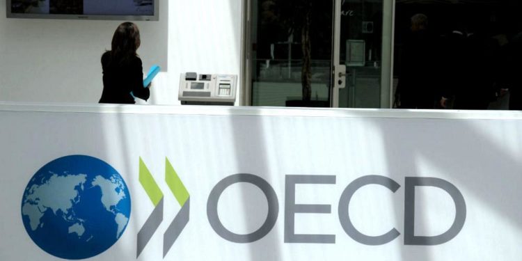 Küresel ekonomik büyüme beklentisini yükselten OECD, Türkiye tahminini düşürdü