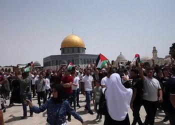 İsrail polisinden Mescid-i Aksa’da cuma namazı sonrası cemaate sert müdahale