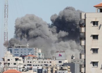 İsrail ordusu, Gazze’deki Associated Press ile Al-Jazeera’nın ofisinin olduğu binayı vurdu