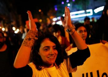 Demokrasi Algısı Endeksi Raporu: Türkiye’de hükümetin koronavirüsle mücadelesine güven azaldı