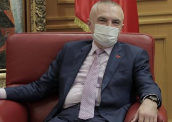Arnavutluk Cumhurbaşkanı Meta, azil süreci için parlamento komitesinde ifade vermeyi reddetti