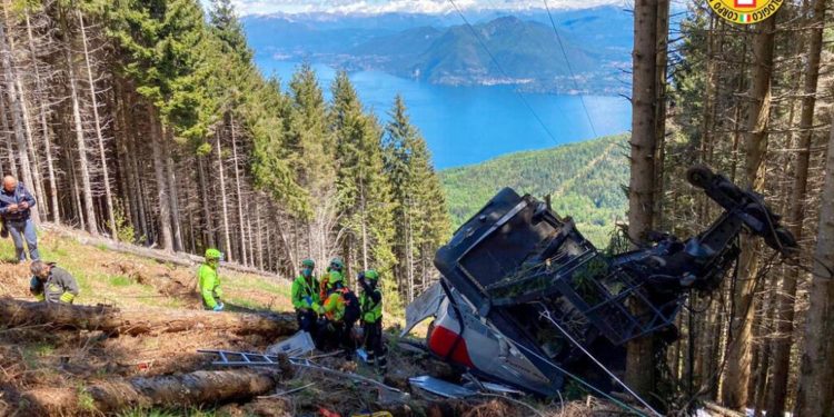İtalya’da teleferik kazası: En az 9 kişi hayatını kaybetti
